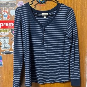 style & co v neck longsleeve